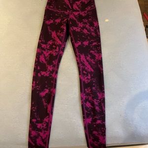 Lululemon leggings size 4